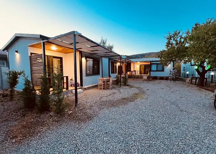 Dorf Life Palamutbuekue * Datça